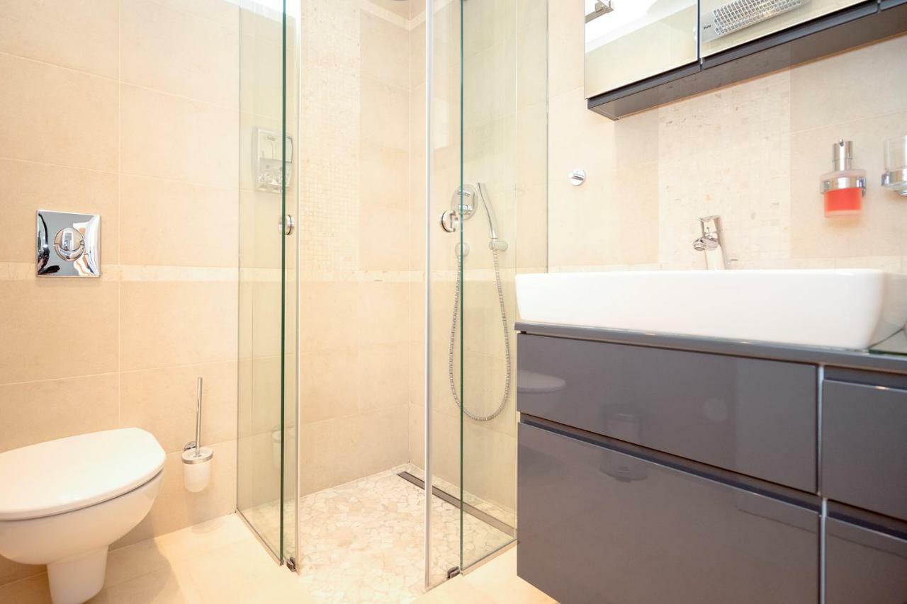 Vindobona Apartment 2 Хвар Екстериор снимка