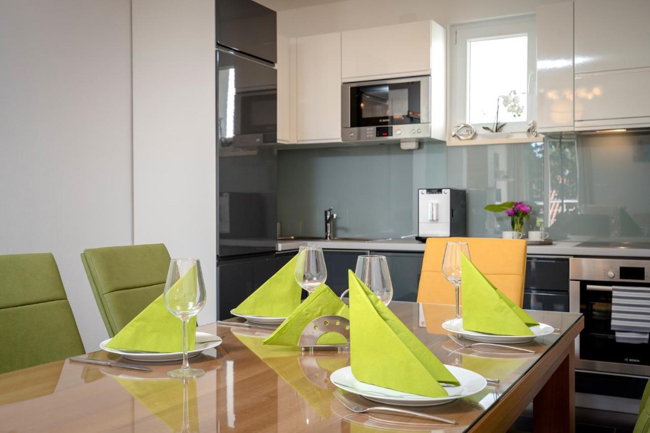Vindobona Apartment 2 Хвар Екстериор снимка